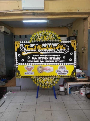 Papan Bunga di Adiarsa Timur Karawang Timur